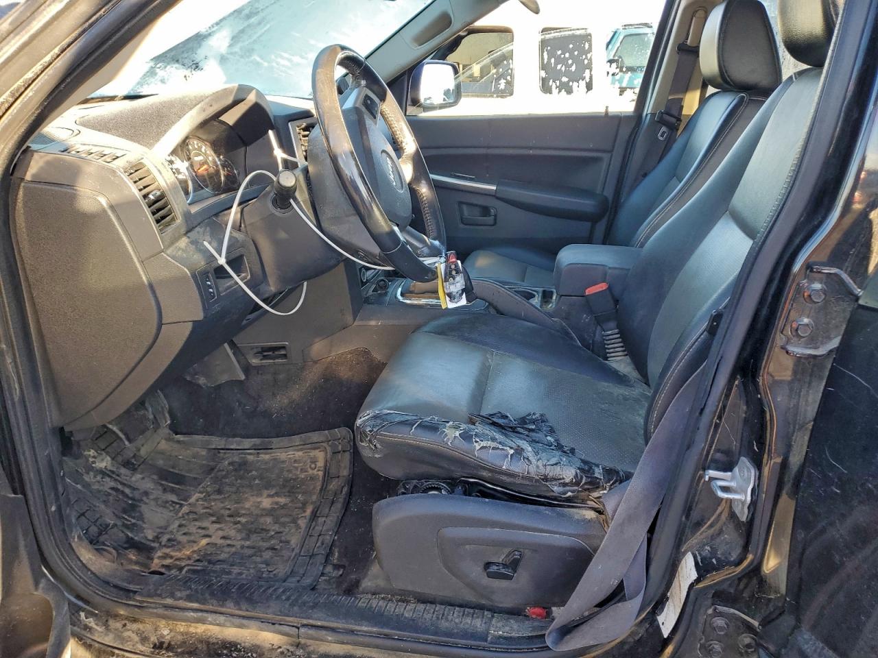 Jeep Grand Cherokee Laredo Image 10