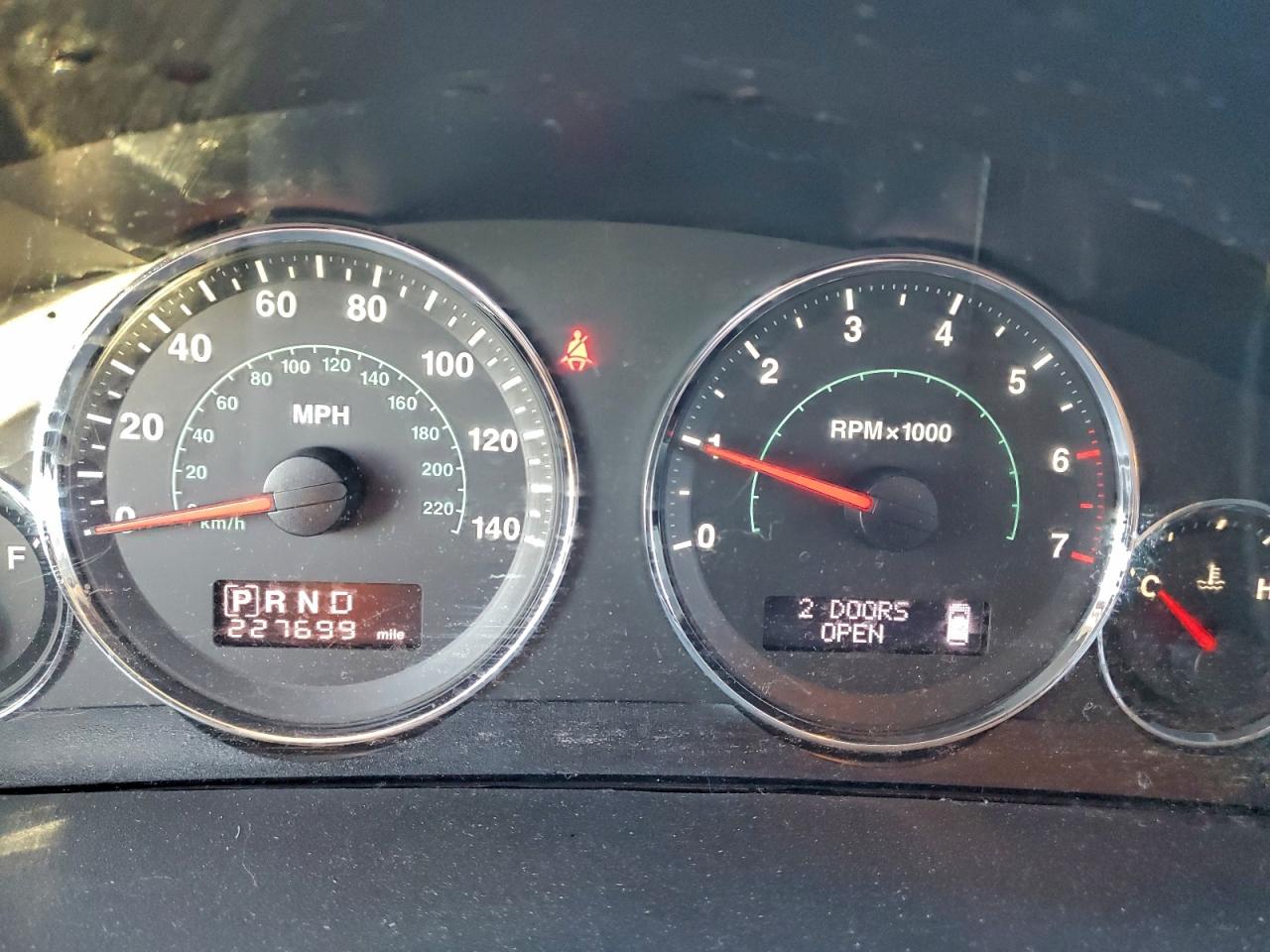 Jeep Grand Cherokee Laredo Image 3