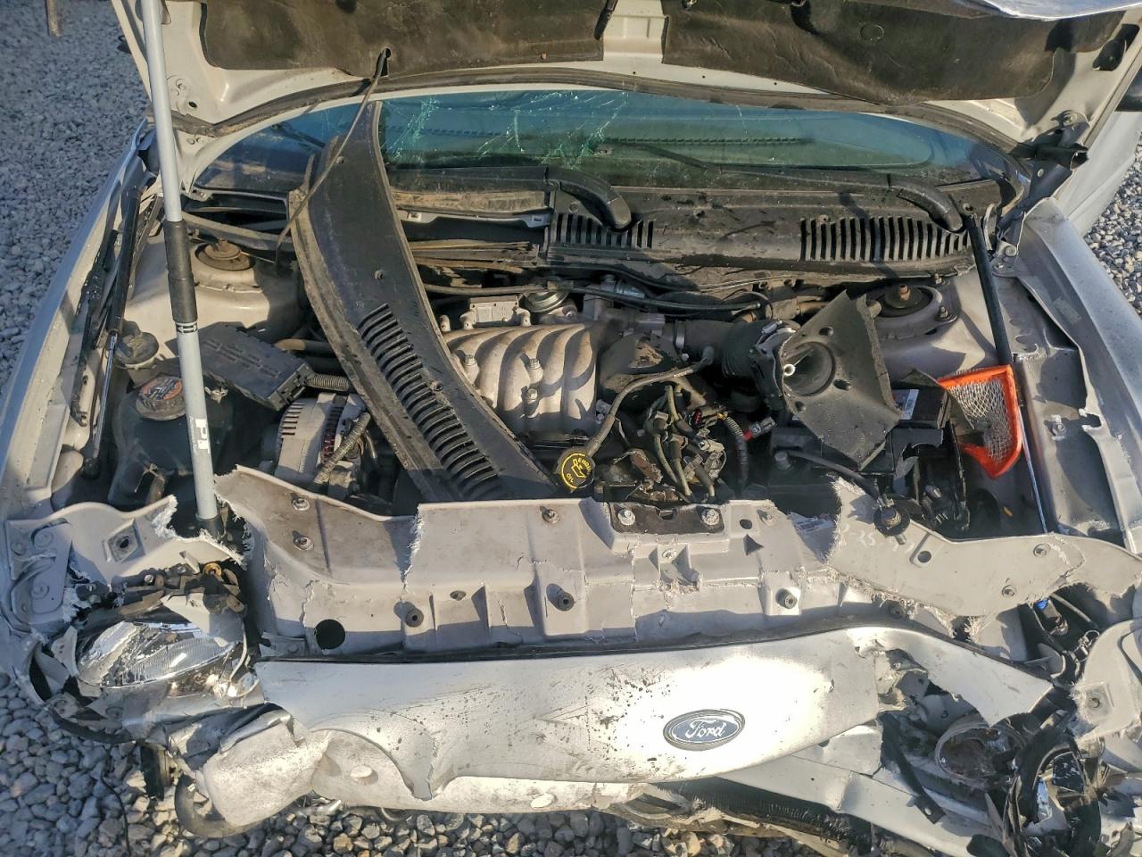 Ford Taurus G Image 6