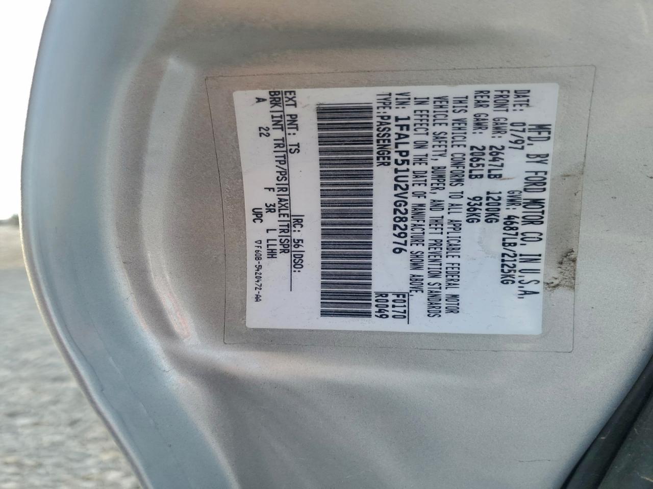 Ford Taurus G Image 8