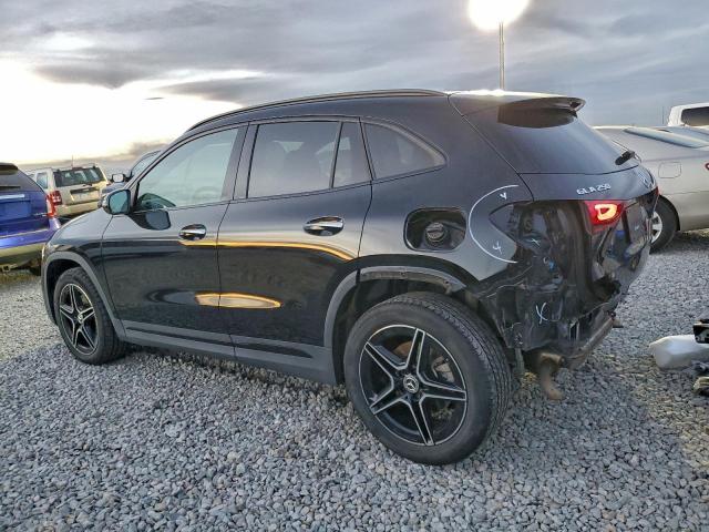 Mercedes-Benz GLA 250 4matic Image 5