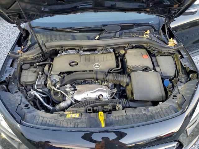 Mercedes-Benz GLA 250 4matic Image 3