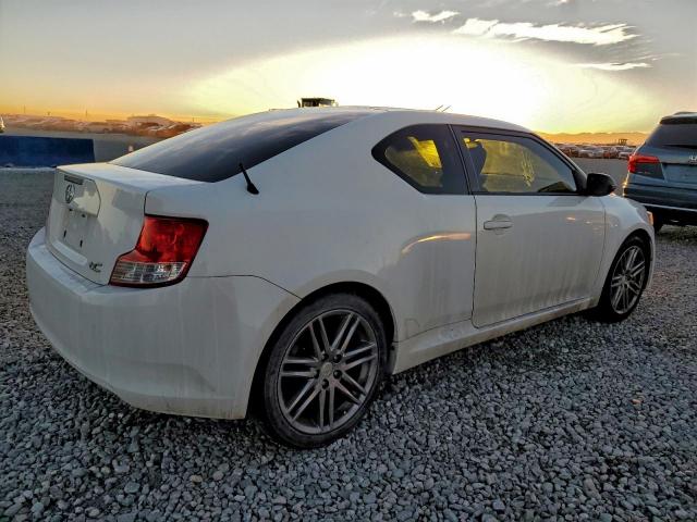 Toyota Scion Image 3