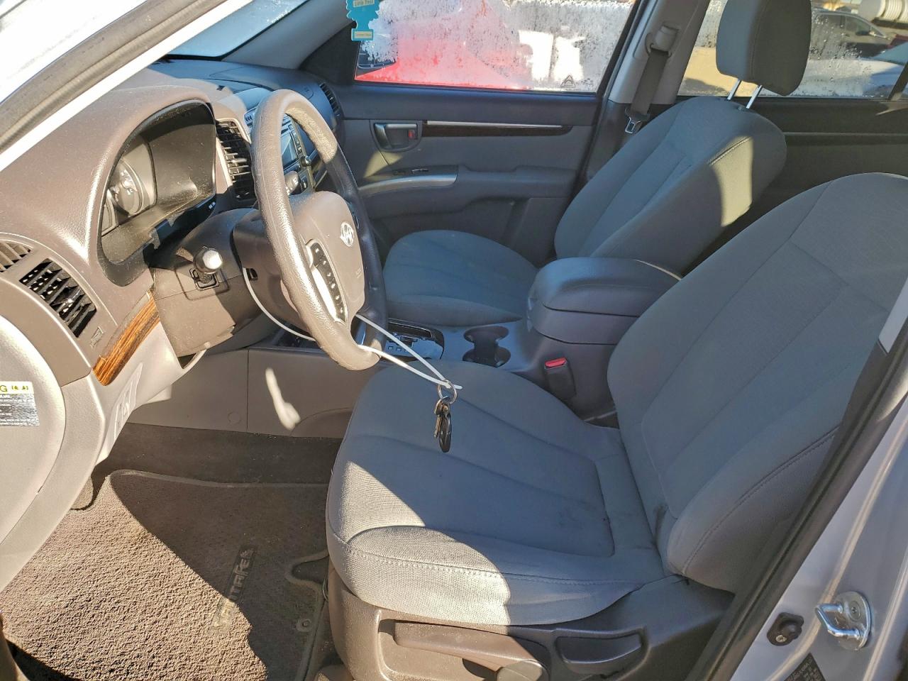 Hyundai SANTA FE Gls Image 12