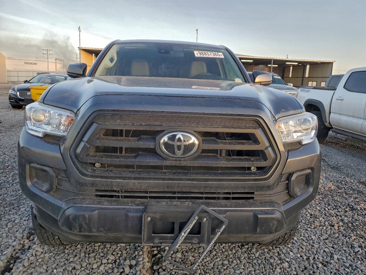 Toyota Tacoma Access Cab Image 10