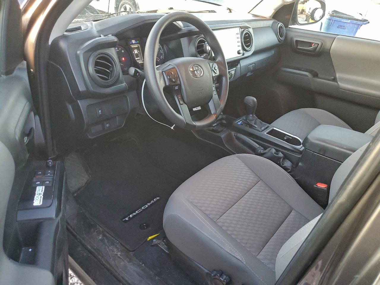 Toyota Tacoma Access Cab Image 3