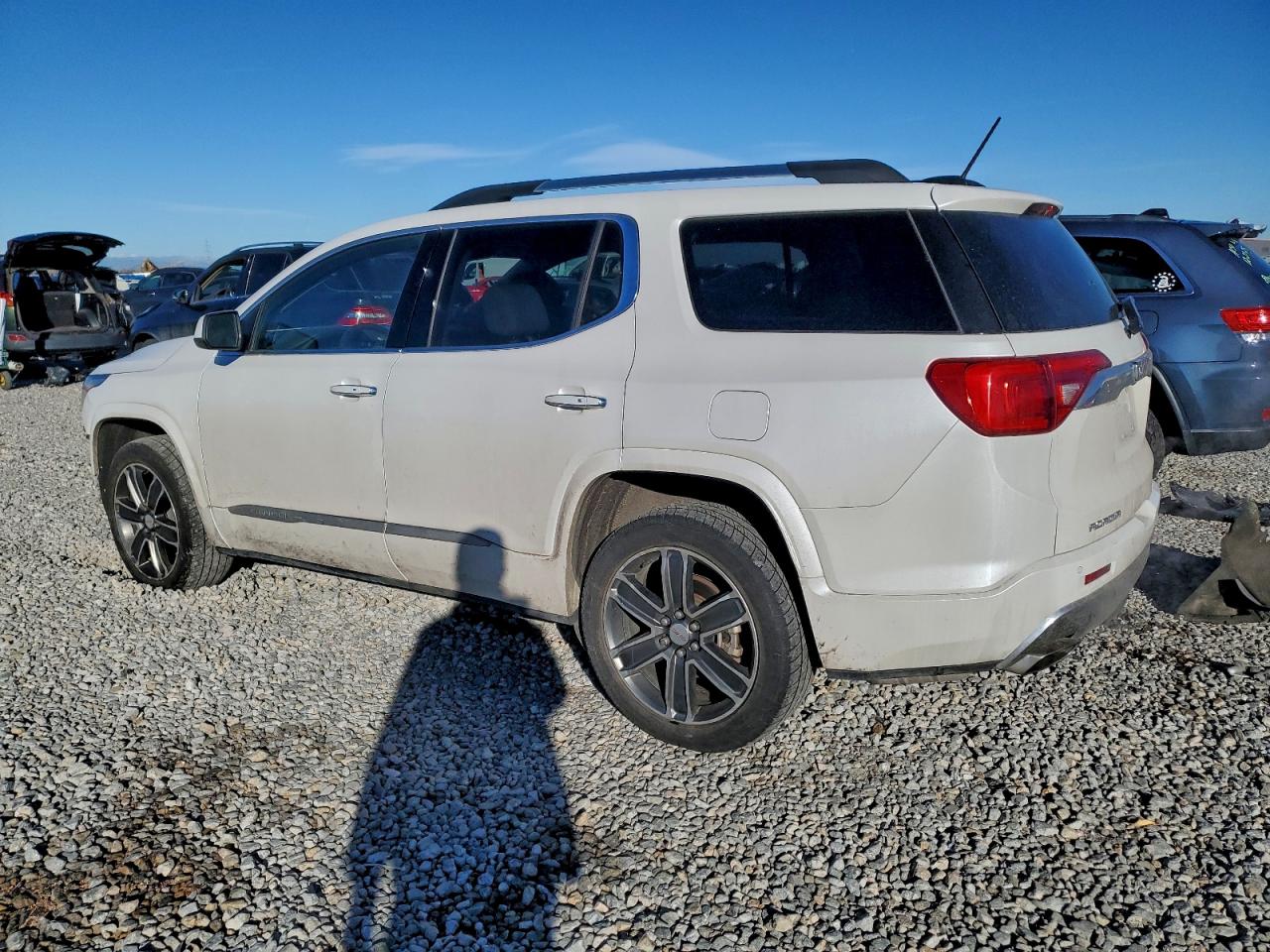 GMC Acadia Denali Image 5