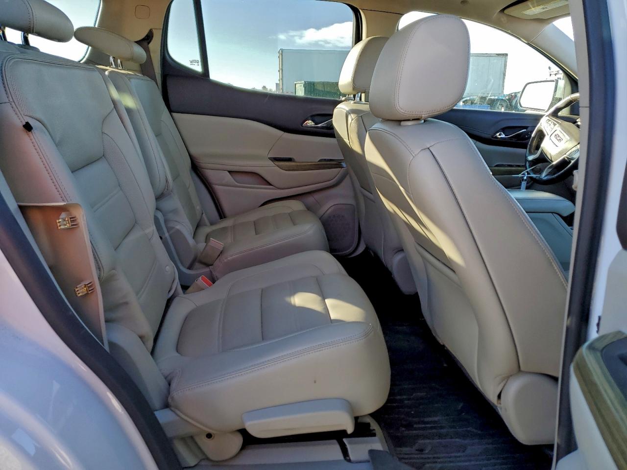 GMC Acadia Denali Image 2