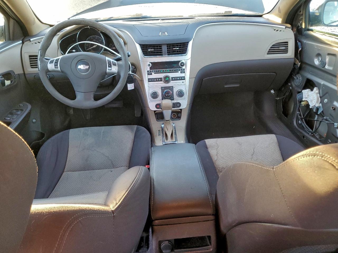 Chevrolet Malibu Ls Image 3