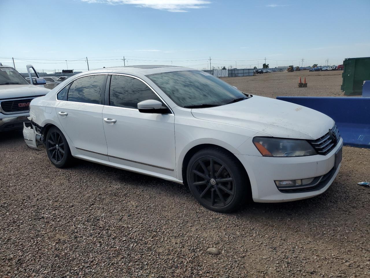 Volkswagen Passat Sel Image 3