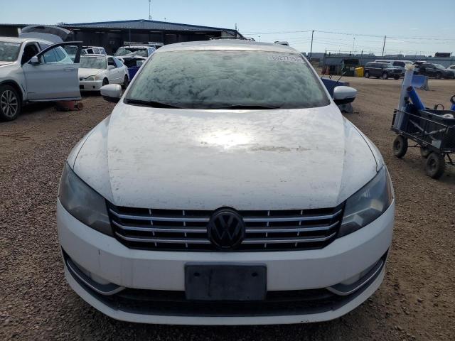 Volkswagen Passat Sel Image 6