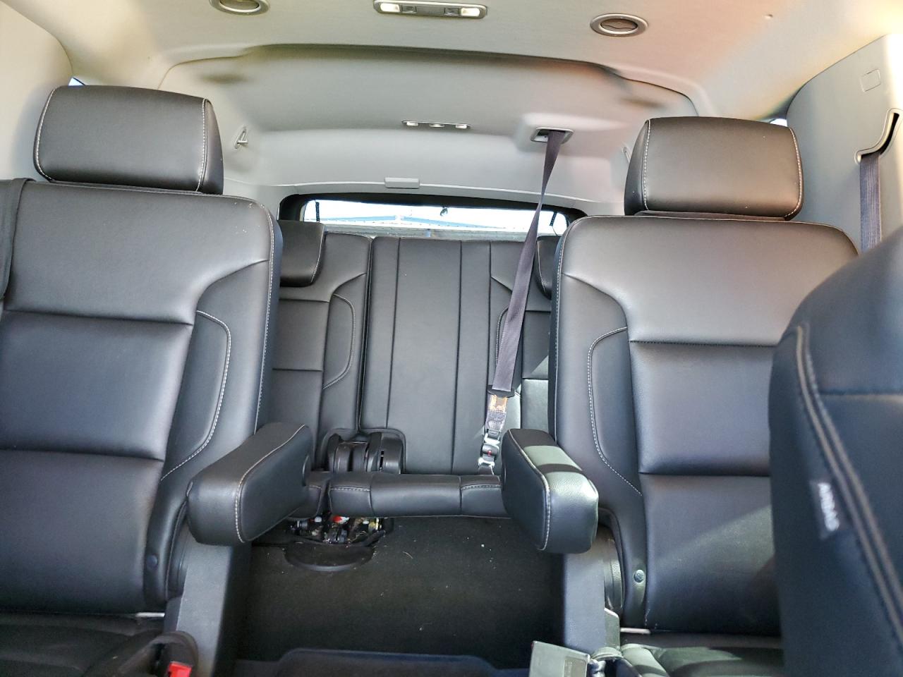 Chevrolet Suburban K1500 Lt Image 10