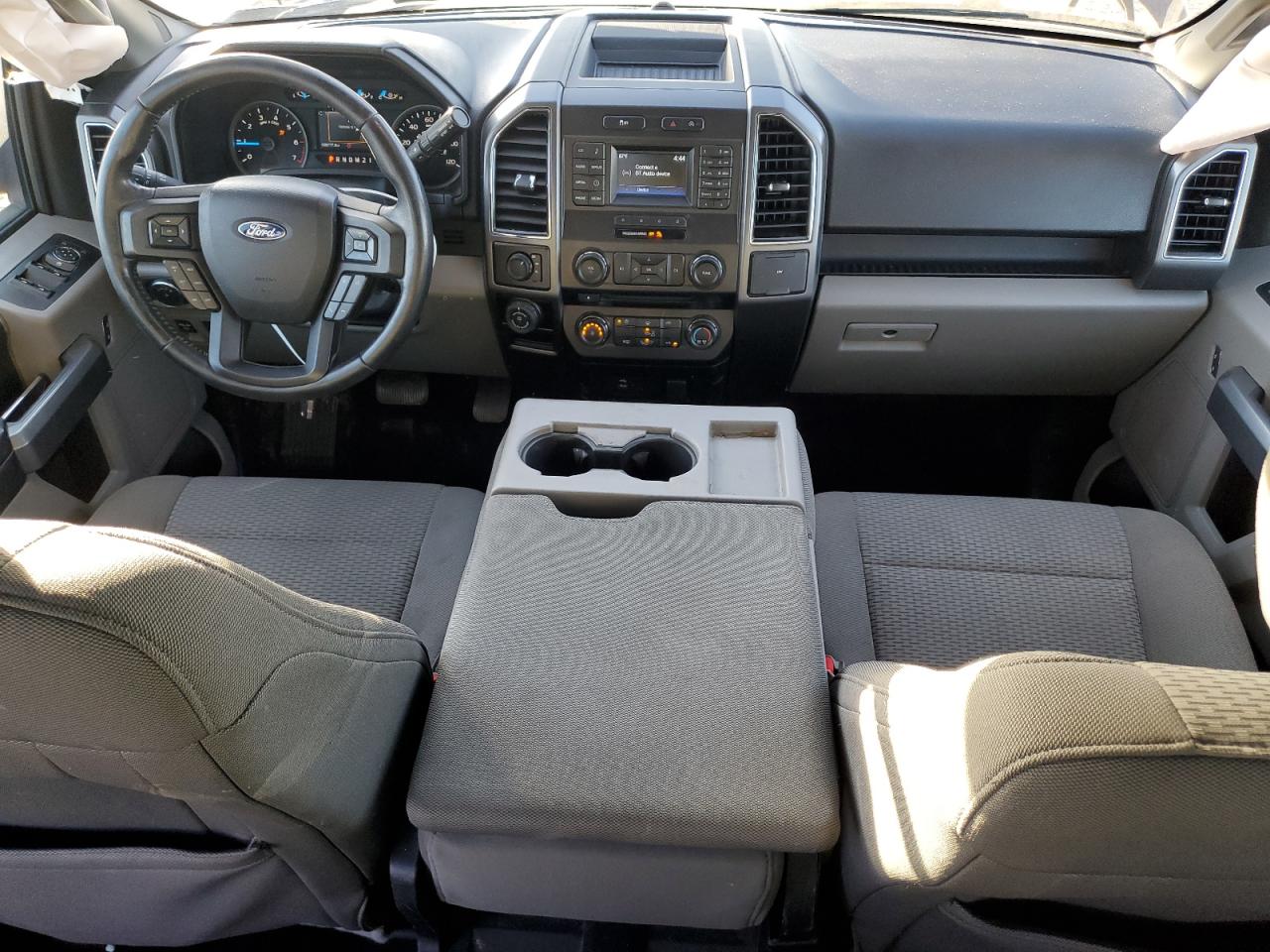 Ford F-150 Supercrew Image 6