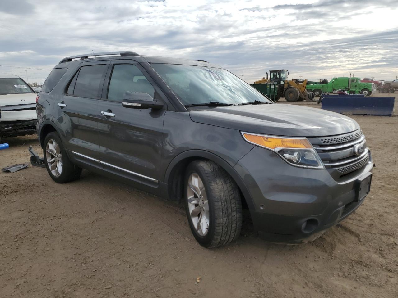 Ford Explorer Limited Image 4