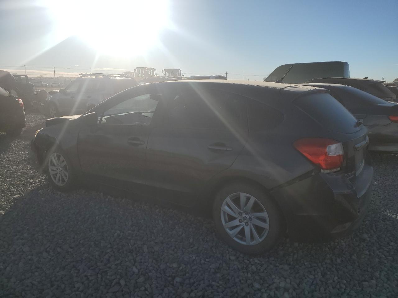 Subaru Impreza Premium Image 5