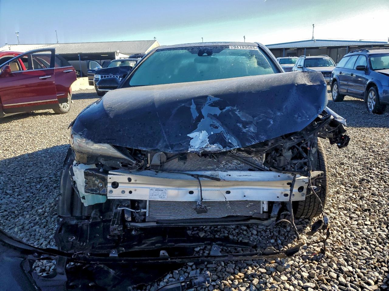 Toyota Camry Le Image 6