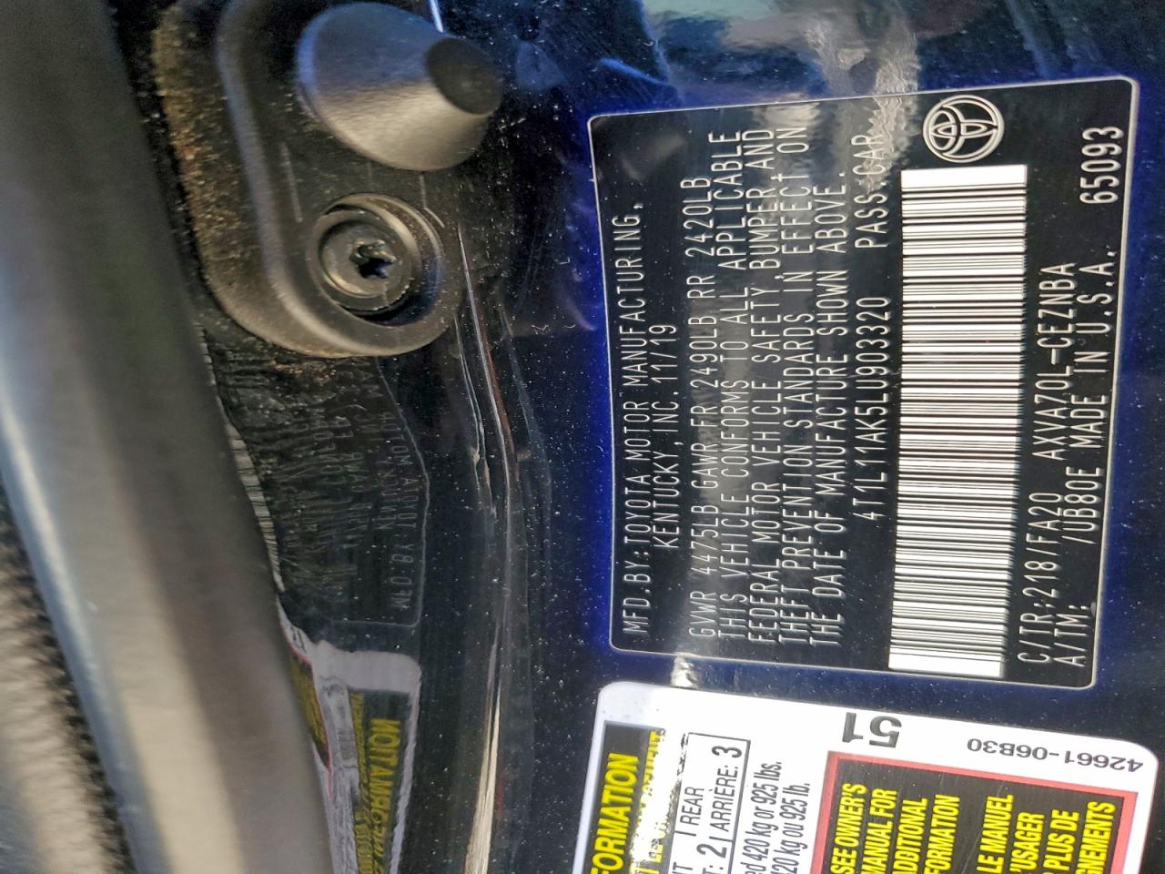 Toyota Camry Le Image 2