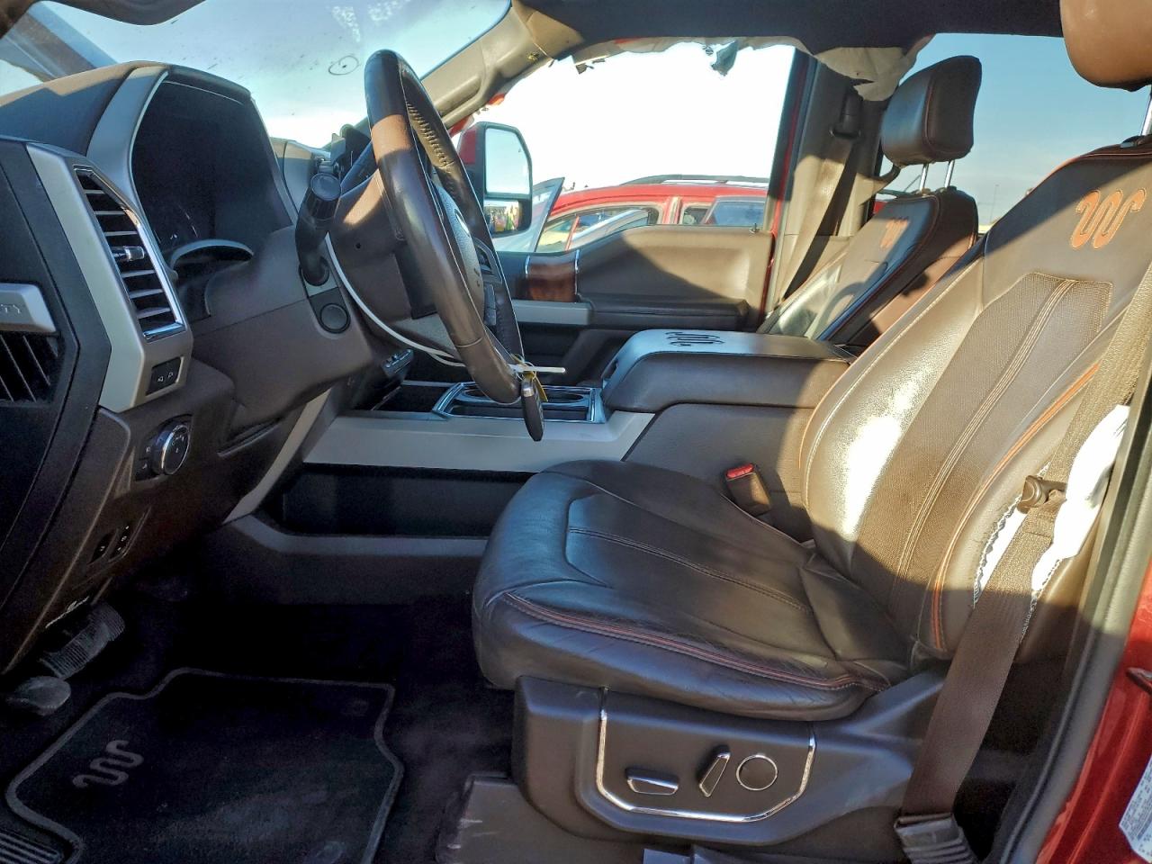 Ford F-250 Super Duty Image 8