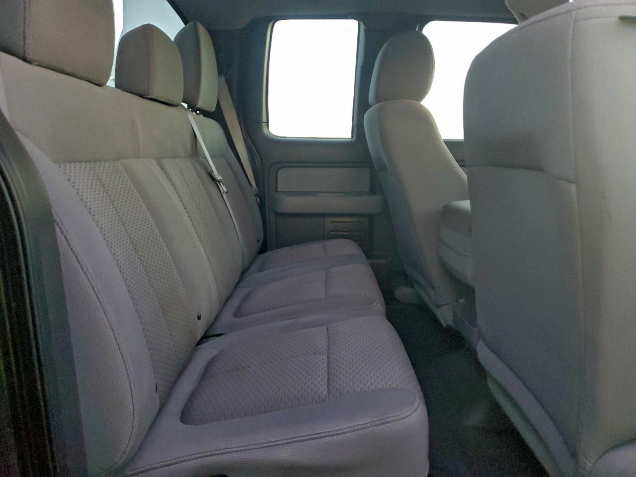 Ford F-150 Super Cab Image 12