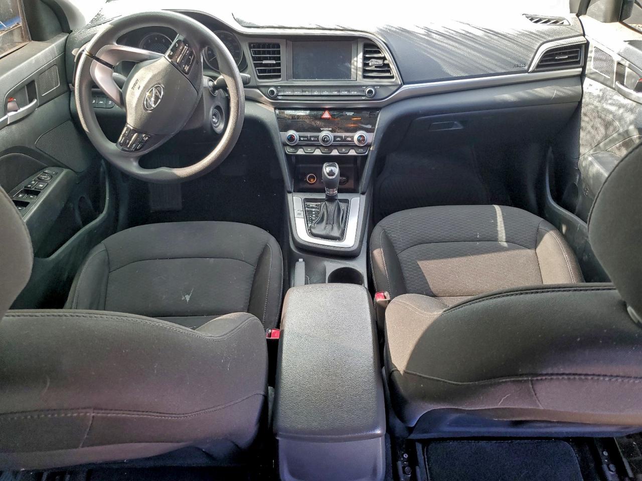 Hyundai ELANTRA Sel Image 4