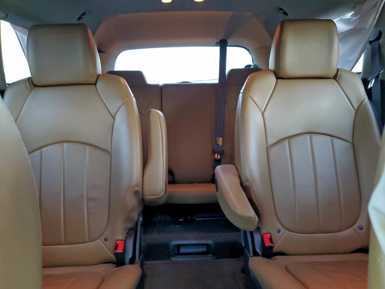 Buick Enclave Image 8