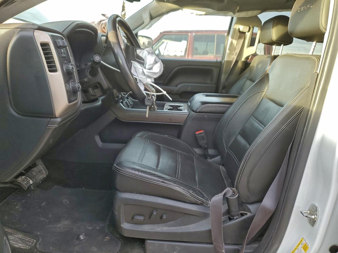 GMC Sierra K1500 Denali Image 8