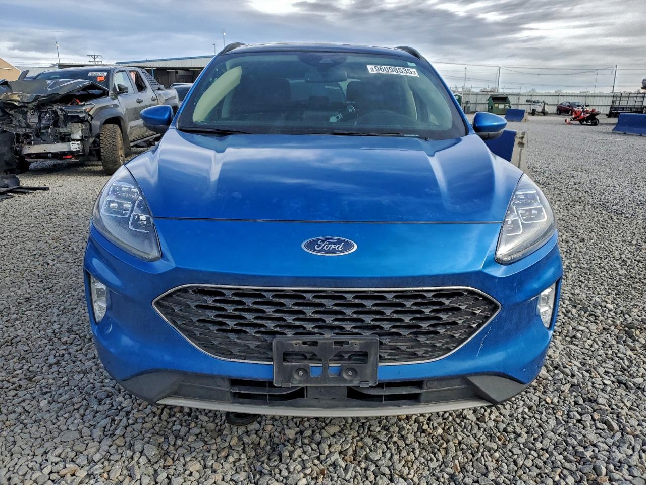 Ford Escape Titanium Image 3