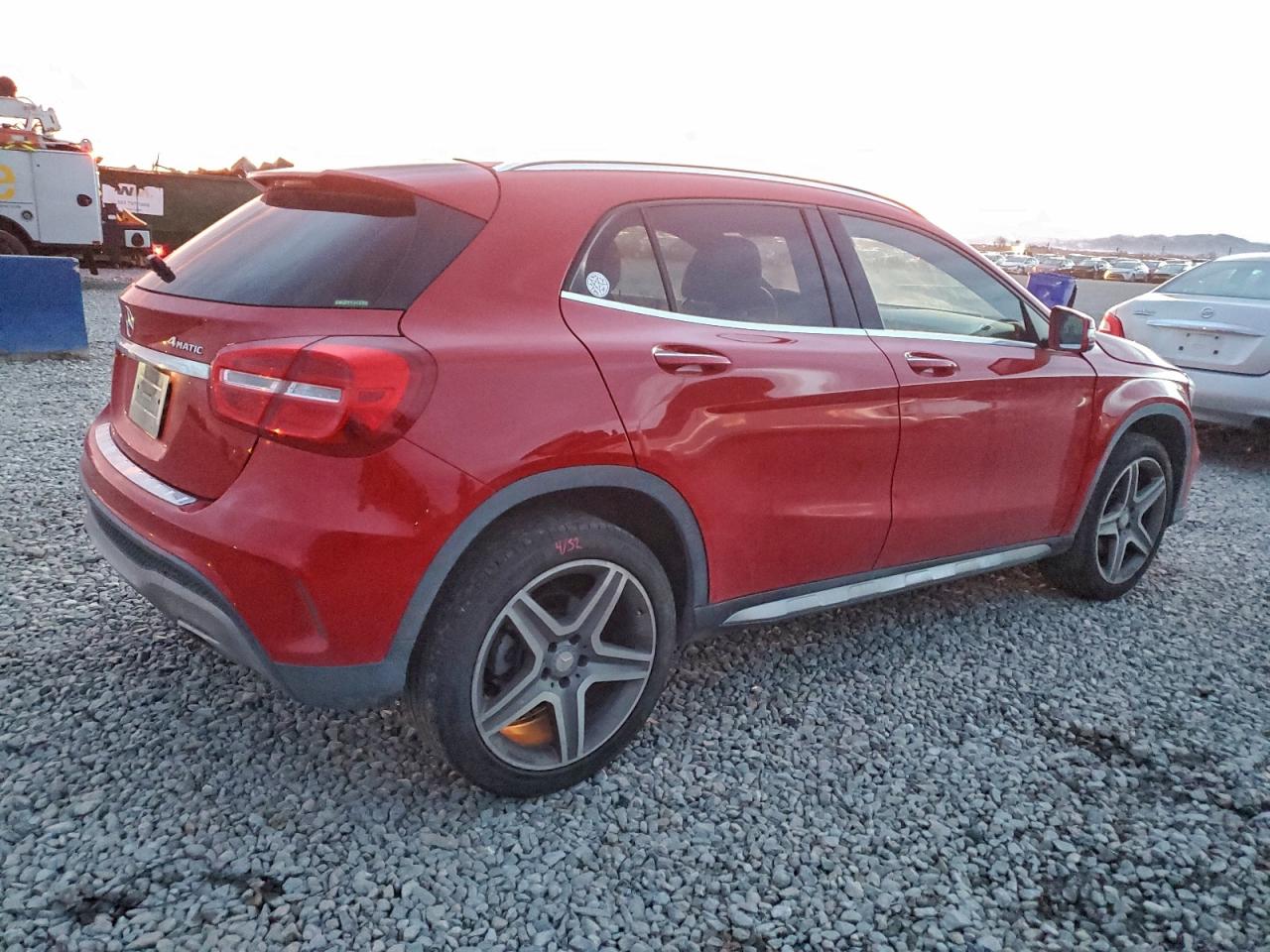 Mercedes-Benz GLA 250 4matic Image 3