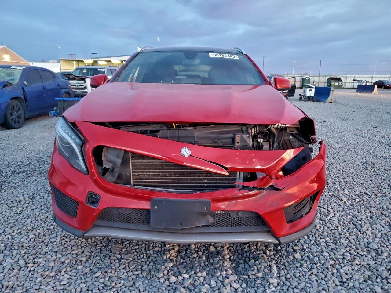 Mercedes-Benz GLA 250 4matic Image 13