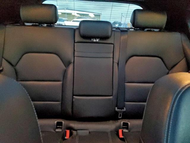 Mercedes-Benz GLA 250 4matic Image 12