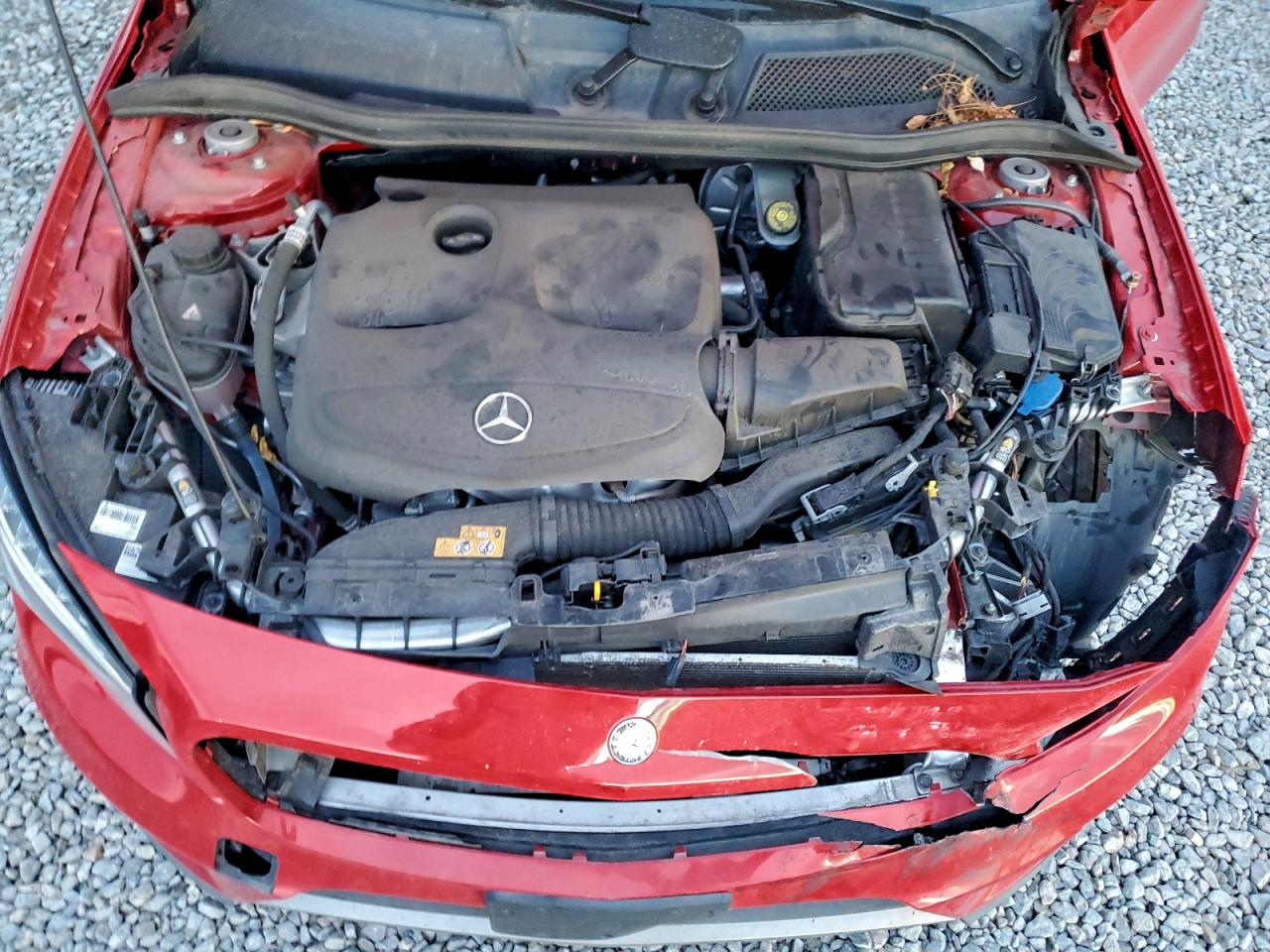 Mercedes-Benz GLA 250 4matic Image 10