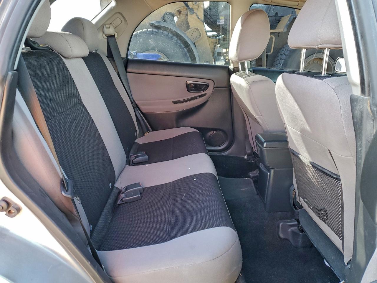 Subaru Impreza 2.5i Image 9