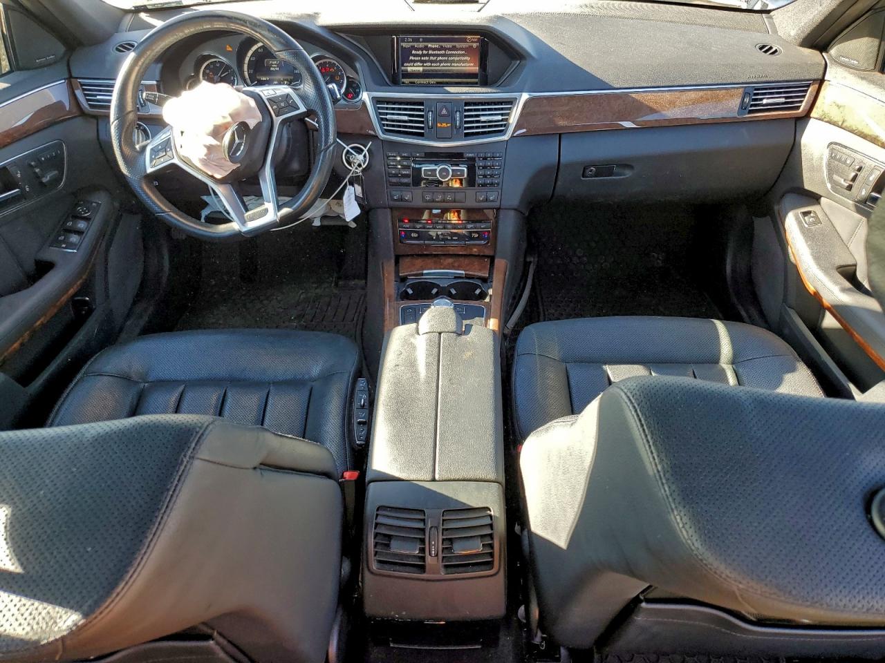 Mercedes-Benz E-Class 550 4matic Image 10