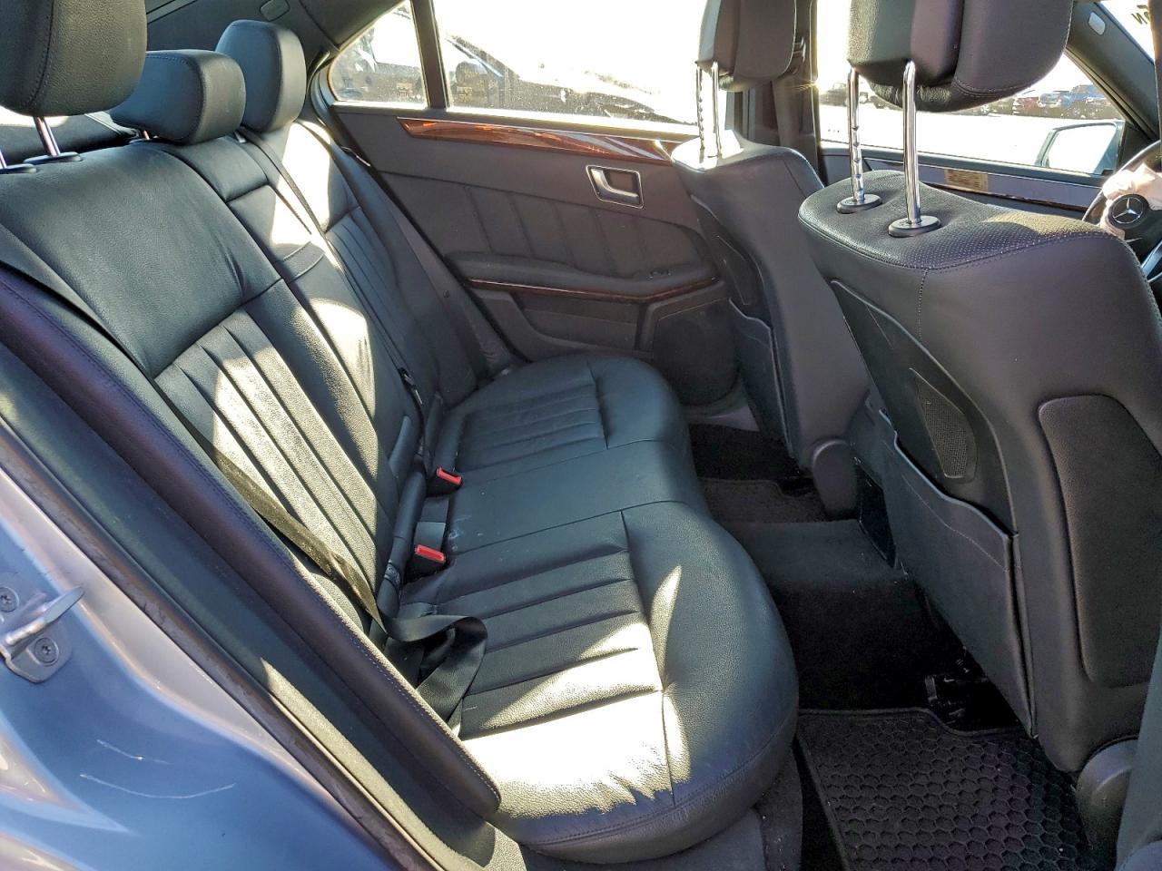 Mercedes-Benz E-Class 550 4matic Image 4