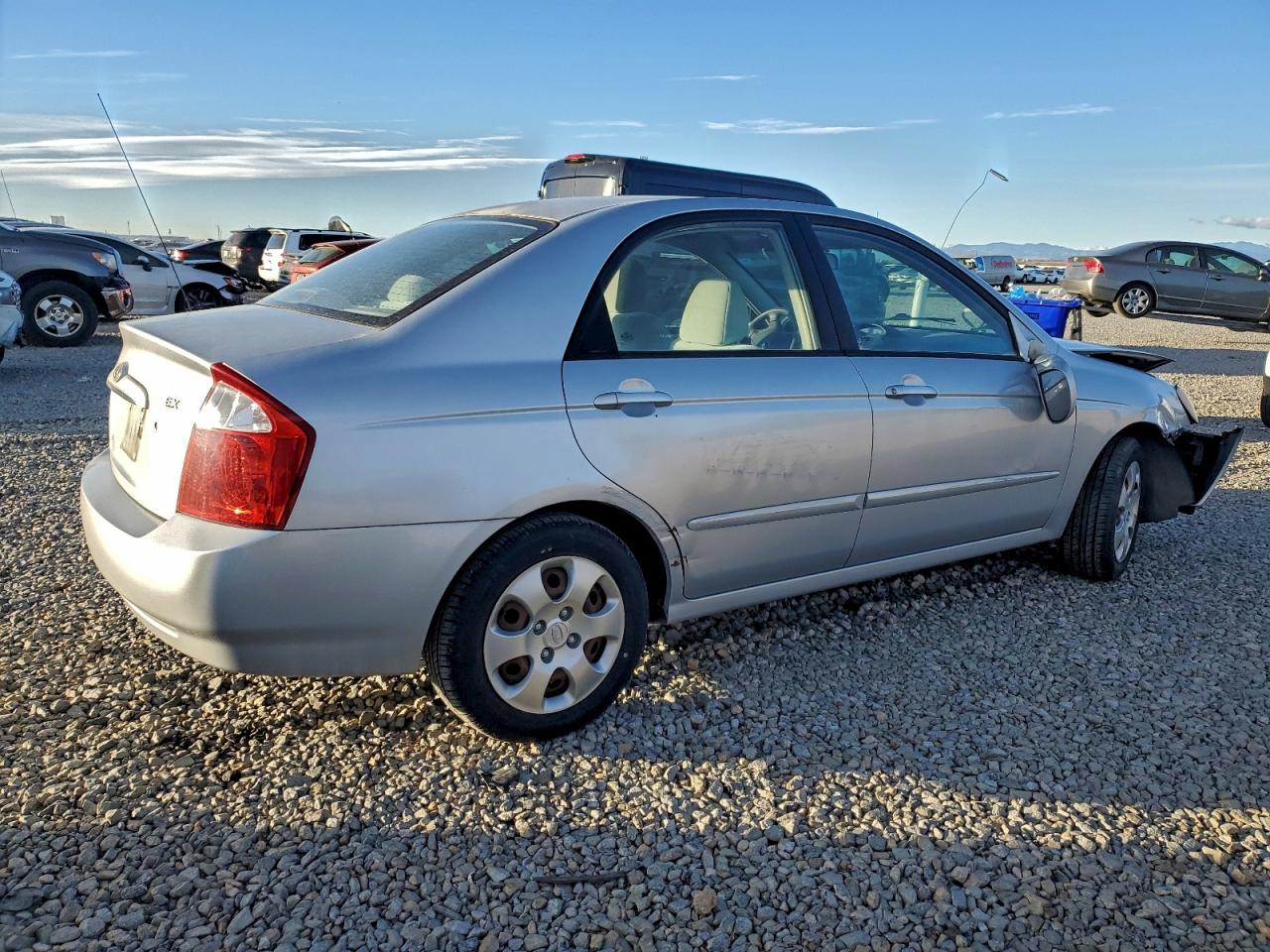 Kia Spectra Lx Image 4