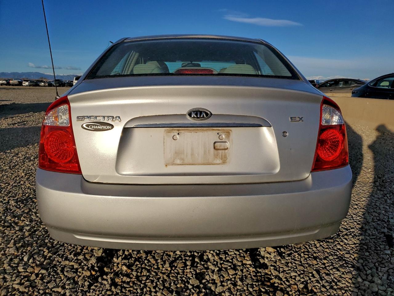 Kia Spectra Lx Image 6
