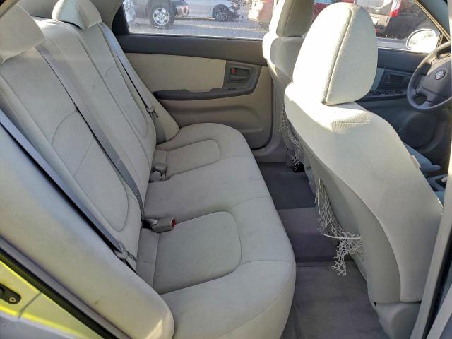 Kia Spectra Lx Image 8