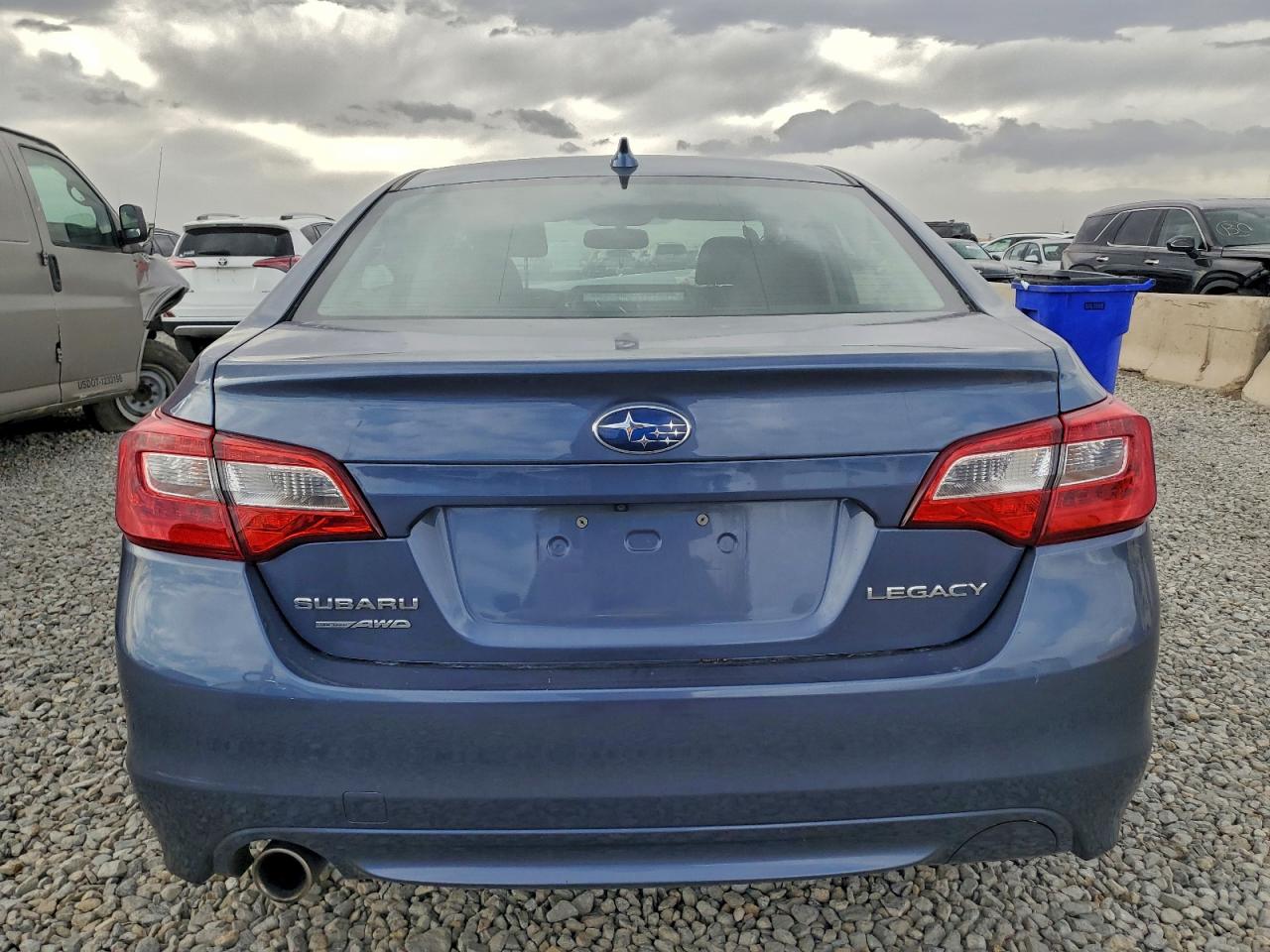 Subaru Legacy 2.5i Premium Image 11