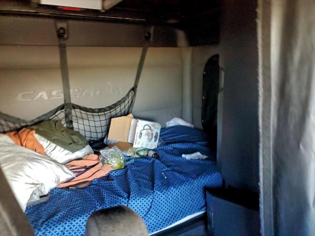 Freightliner Cascadia 1 Image 9