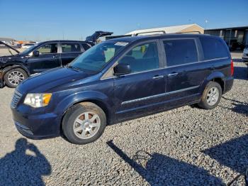  Salvage Chrysler Town & Country
