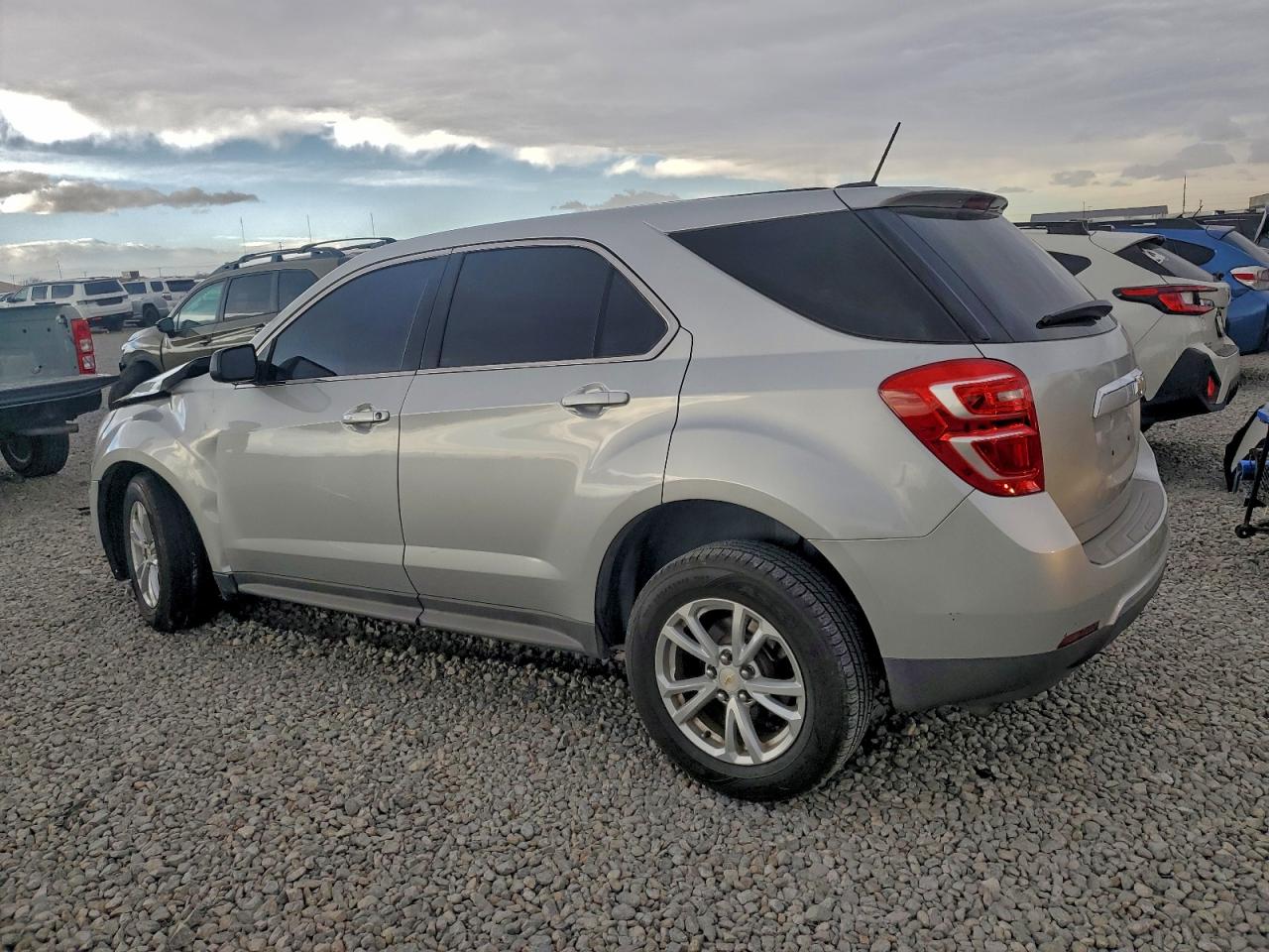 Chevrolet Equinox Ls Image 10