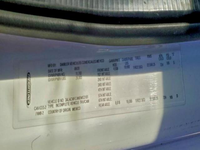 Freightliner M2 106 Medium Duty Image 3