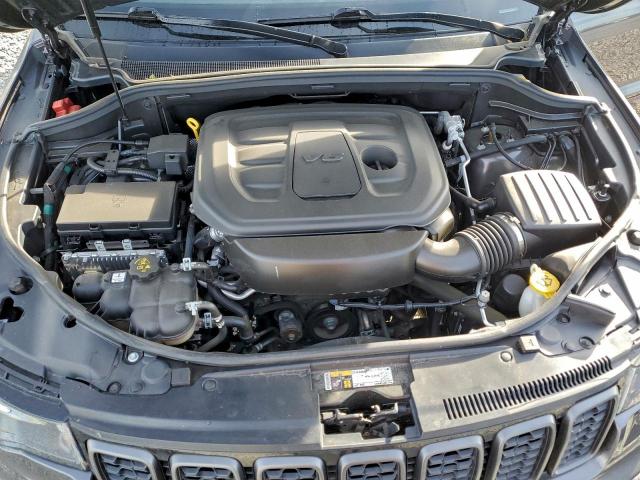 Jeep Grand Cherokee Trailhawk Image 11