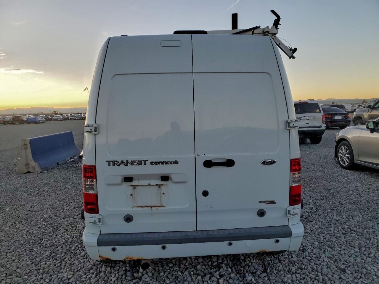 Ford Transit Xlt Image 4