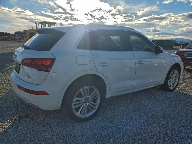 Audi Q5 Premium Plus Image 2
