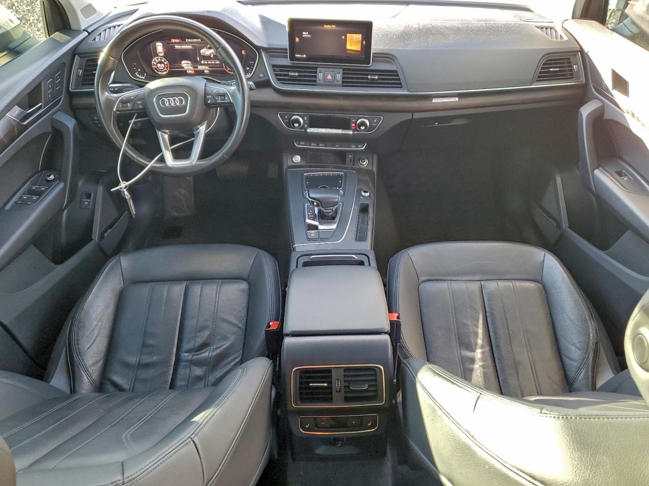 Audi Q5 Premium Plus Image 11