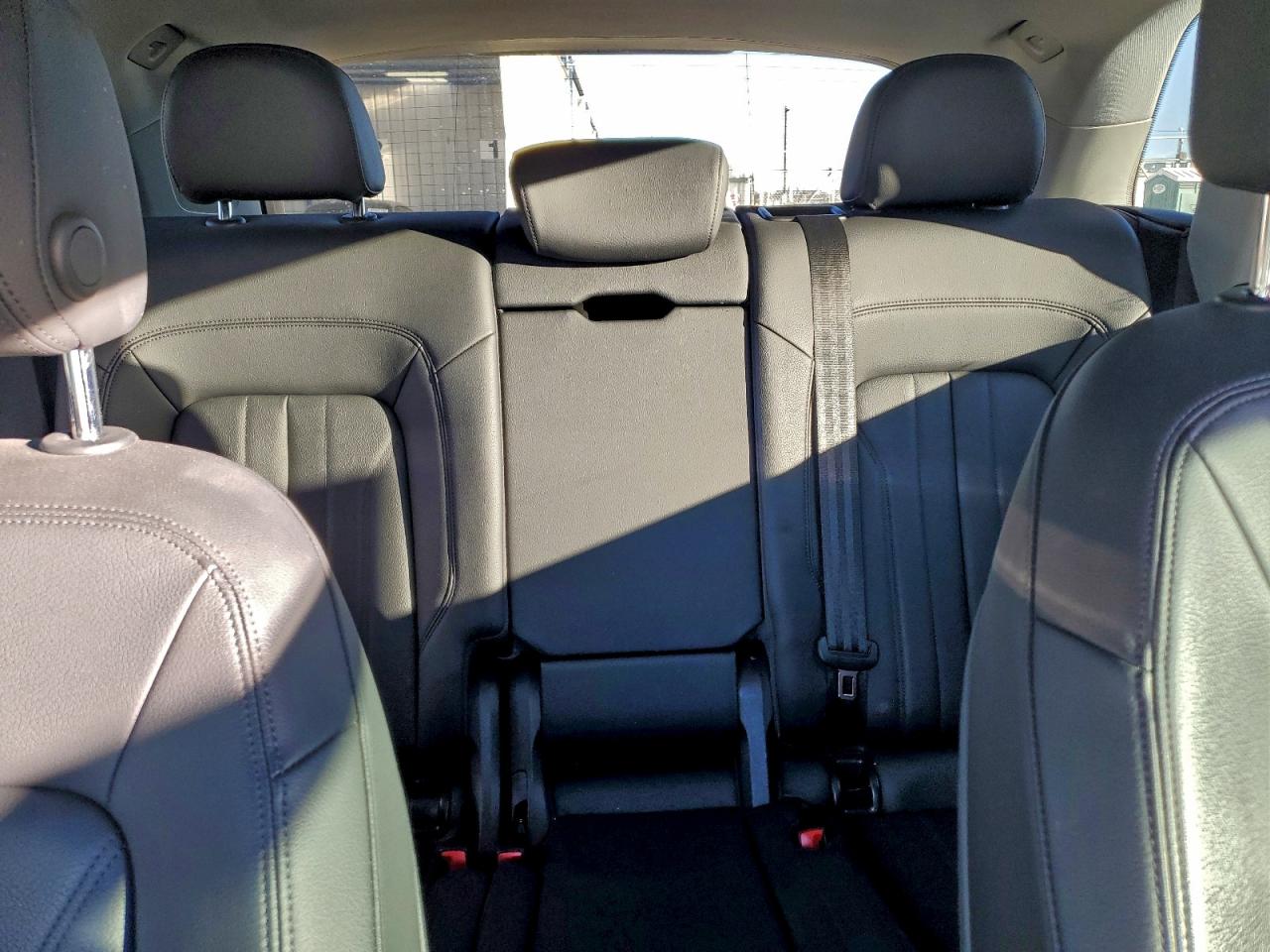 Audi Q5 Premium Plus Image 13