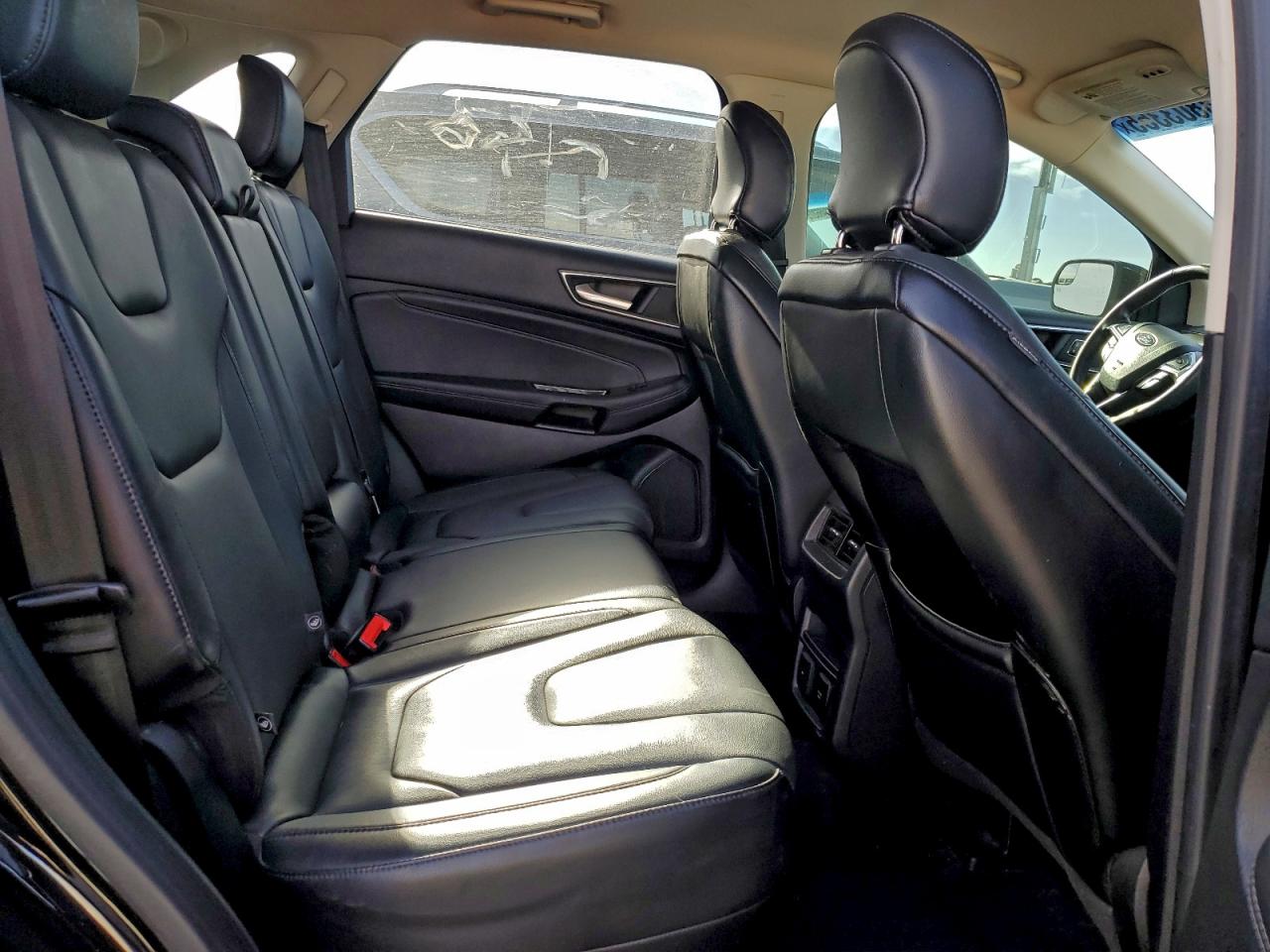 Ford Edge Titanium Image 7