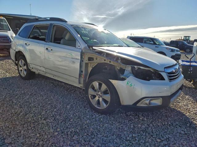 Subaru Outback 2.5i Limited Image 3