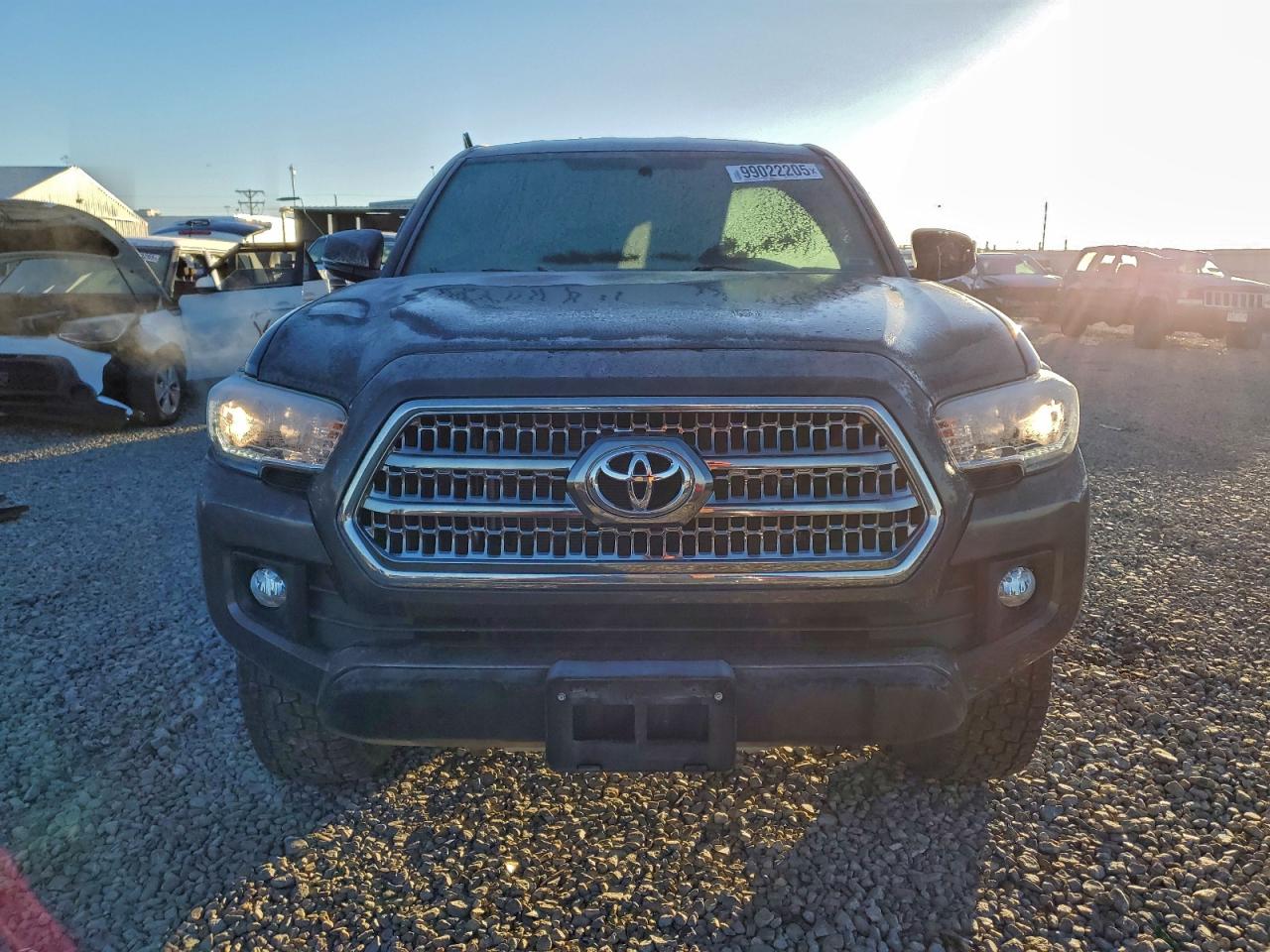 Toyota Tacoma Access Cab Image 9